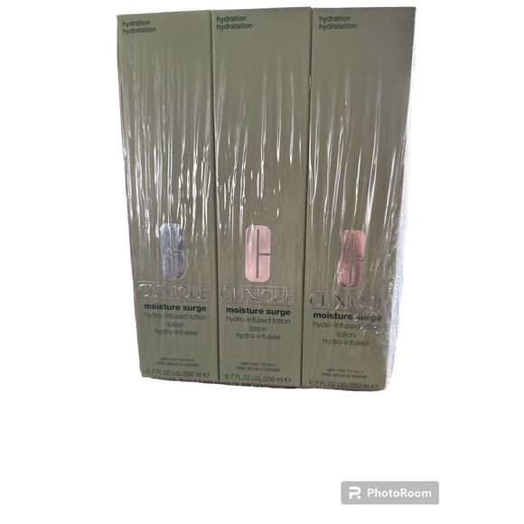 3 X Clinique Moisture Surge Hydrating Lotion 200ml 6.7oz each Full Size NIB - Picture 2 of 2